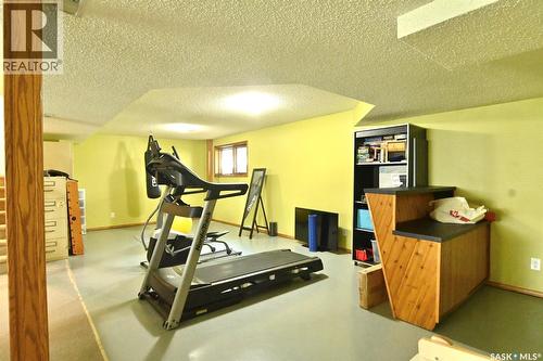 311 Walter Scott Avenue, Hanley, SK - Indoor Photo Showing Gym Room