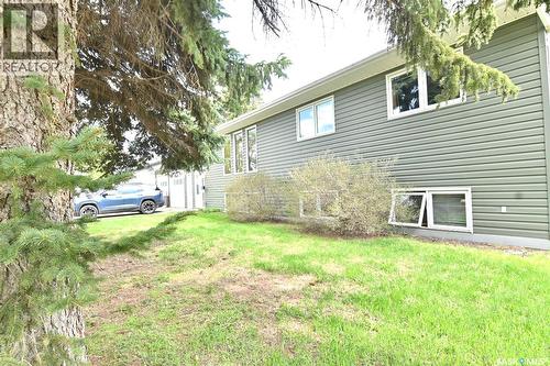 311 Walter Scott Avenue, Hanley, SK - Outdoor