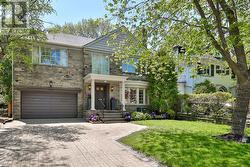 254 FOREST HILL ROAD Toronto, ON M5P 2N5