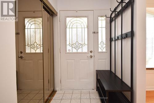 main floor vestibule / entrance - 2061 Balharrie Avenue, Ottawa, ON 