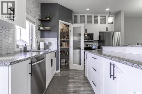 4119 33Rd Street W, Saskatoon, SK - Indoor Photo Showing Kitchen With Upgraded Kitchen