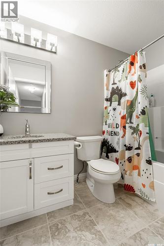 4119 33Rd Street W, Saskatoon, SK - Indoor Photo Showing Bathroom
