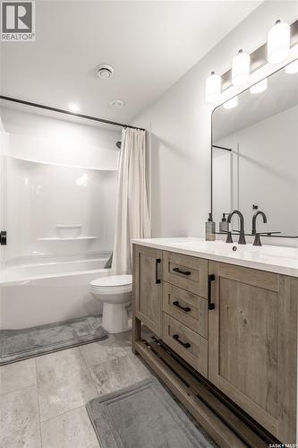 4119 33Rd Street W, Saskatoon, SK - Indoor Photo Showing Bathroom
