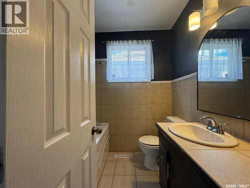 646 Retallack Street, Regina, SK - Indoor Photo Showing Bathroom
