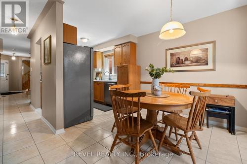 1263 Bantham Street, Mississauga, ON - Indoor Photo Showing Dining Room