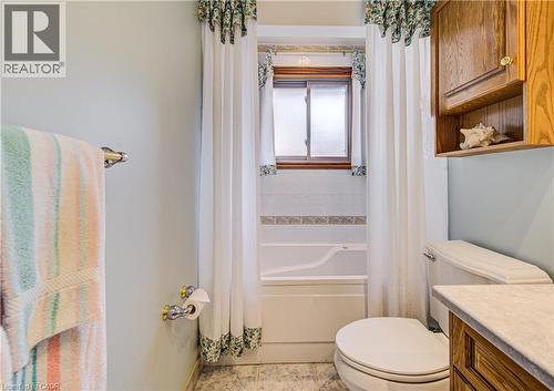 119 Martinglen Crescent, Kitchener, ON - Indoor Photo Showing Bathroom