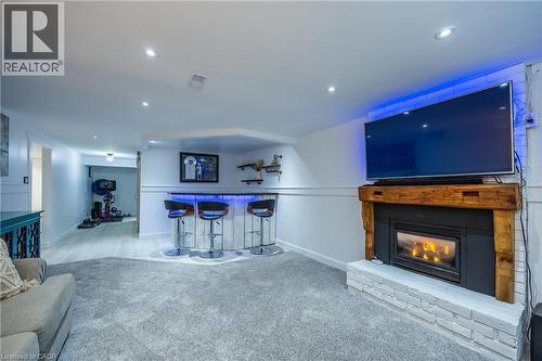 12 Westdale Avenue, Port Dover, ON - Indoor Photo Showing Garage