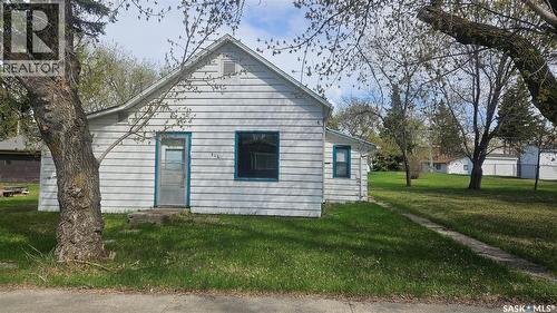612-614 3Rd Avenue, Cudworth, SK - Outdoor