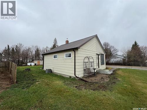 620 2Nd Avenue, Raymore, SK - Outdoor