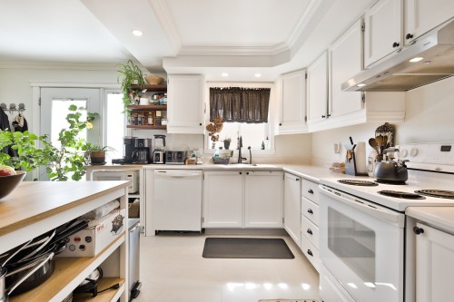 Logement - 150 Av. Amédée-Côté, Rougemont, QC - Indoor Photo Showing Kitchen