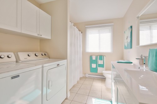 Logement - 150 Av. Amédée-Côté, Rougemont, QC - Indoor