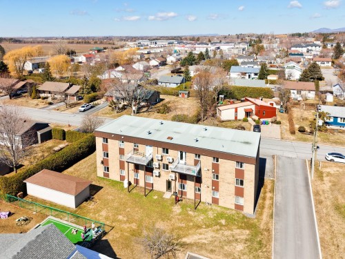 Photo aérienne - 150 Av. Amédée-Côté, Rougemont, QC - Outdoor With View