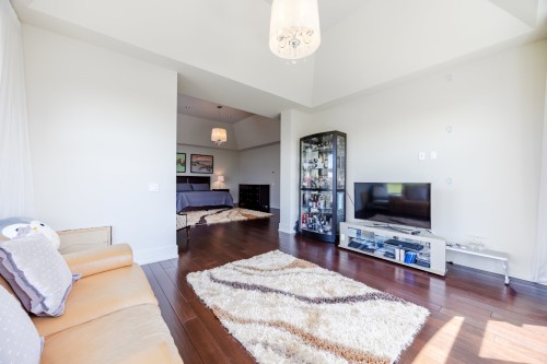 Salon - 7720 Av. De Lugano, Brossard, QC - Indoor Photo Showing Living Room