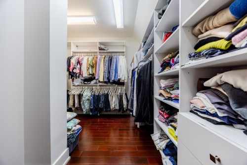Penderie (Walk-in) - 7720 Av. De Lugano, Brossard, QC - Indoor With Storage