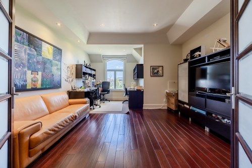 Bureau - 7720 Av. De Lugano, Brossard, QC - Indoor Photo Showing Living Room