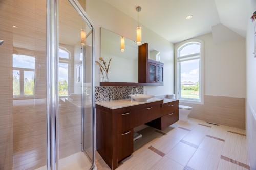 Salle de bains attenante à la CCP - 7720 Av. De Lugano, Brossard, QC - Indoor Photo Showing Bathroom