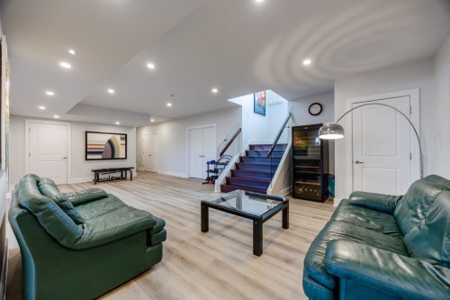 Salle de jeux - 7720 Av. De Lugano, Brossard, QC - Indoor Photo Showing Other Room