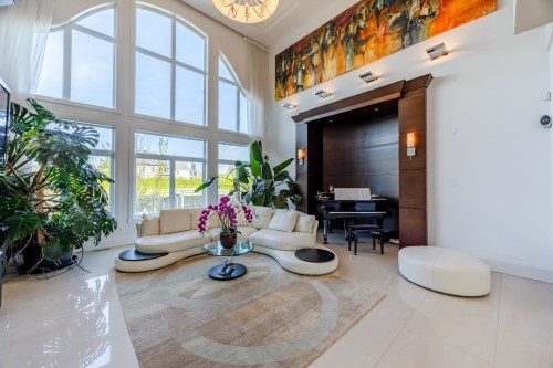 Salon - 7720 Av. De Lugano, Brossard, QC - Indoor Photo Showing Other Room
