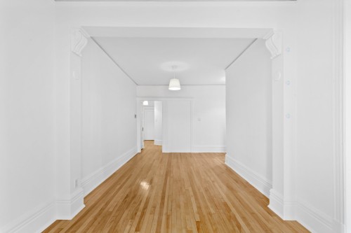 Salon - 10-1320 Av. Bernard, Montréal (Outremont), QC - Indoor Photo Showing Other Room