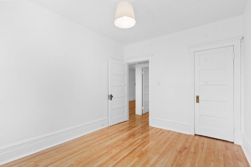 Chambre à coucher - 10-1320 Av. Bernard, Montréal (Outremont), QC - Indoor Photo Showing Other Room