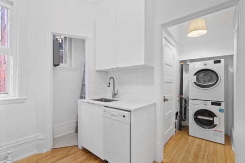 Cuisine - 15-1235 Av. Bernard, Montréal (Outremont), QC - Indoor Photo Showing Laundry Room