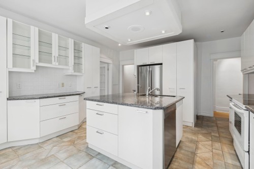 Cuisine - 7-2090 Rue Sherbrooke O., Montréal (Ville-Marie), QC - Indoor Photo Showing Kitchen With Upgraded Kitchen