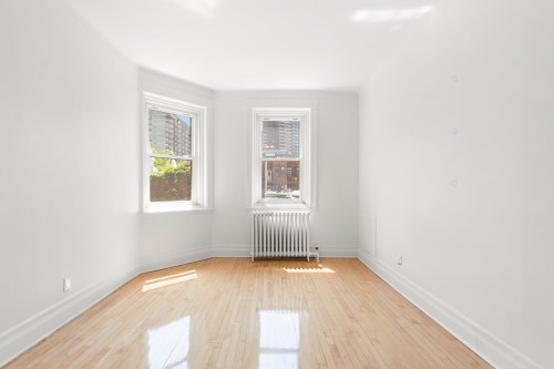 Salon - 25-403 Boul. St-Joseph O., Montréal (Outremont), QC - Indoor Photo Showing Other Room