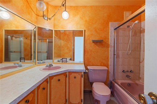 9921 Echo Hts, Chemainus, BC 