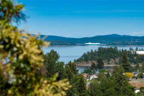 9921 Echo Hts, Chemainus, BC 