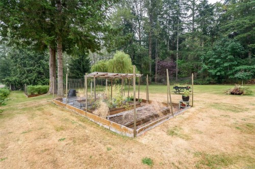 2245 Schulz Rd, Black Creek, BC 