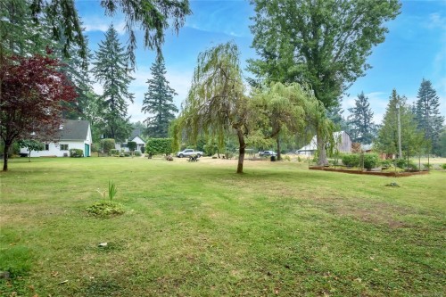 2245 Schulz Rd, Black Creek, BC 