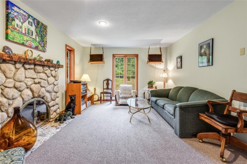 2245 Schulz Rd, Black Creek, BC 