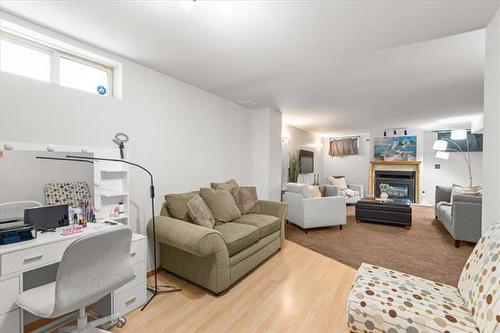 74 Bethune Way, Winnipeg, MB 