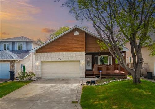 74 Bethune Way, Winnipeg, MB 