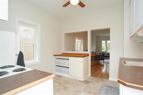 384 Martin Ave, Winnipeg, MB 