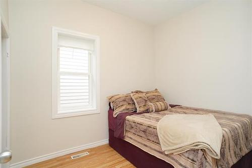 384 Martin Ave, Winnipeg, MB 