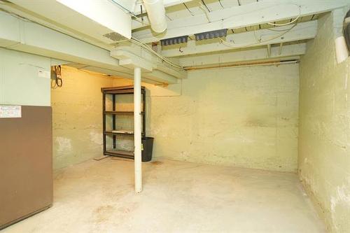 384 Martin Ave, Winnipeg, MB 