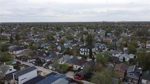 384 Martin Ave, Winnipeg, MB 