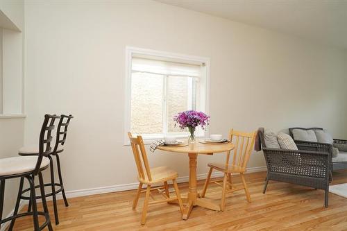 384 Martin Ave, Winnipeg, MB 