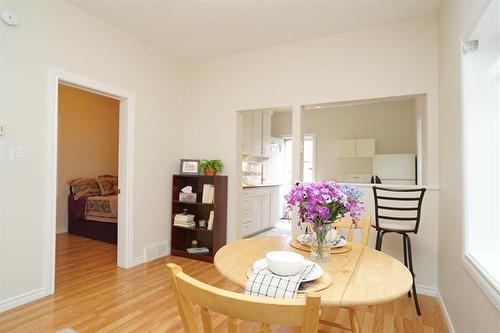 384 Martin Ave, Winnipeg, MB 
