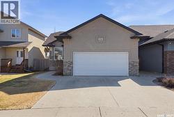 114 Fawcett CRESCENT  Saskatoon, SK S7T 0G1