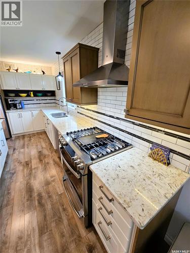 528 Dieppe Drive, Weyburn, SK - Indoor Photo Showing Kitchen