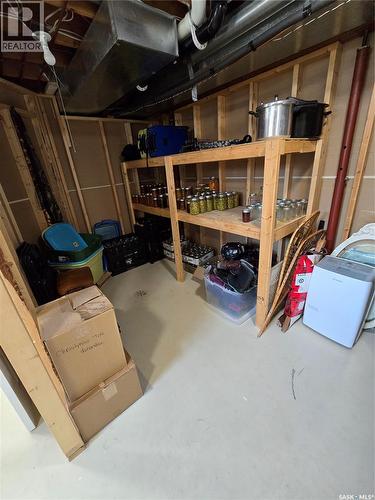 528 Dieppe Drive, Weyburn, SK - Indoor