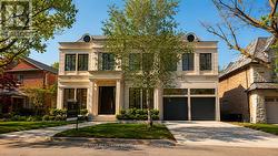 106 YORKMINSTER ROAD Toronto, ON M2P 1M6