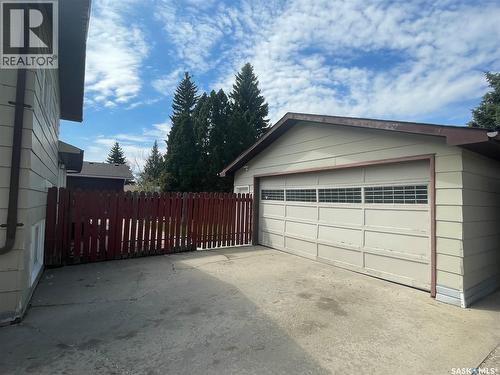 1510 Mckercher Drive, Saskatoon, SK - Outdoor