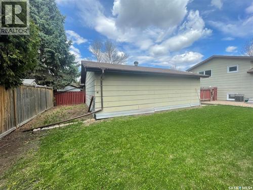 1510 Mckercher Drive, Saskatoon, SK - Outdoor