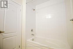 Second Floor Bathroom 4pc - 