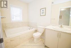 Primary Bedroom Ensuite 4pc - 
