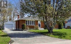 36 Southwood DR Sault Ste. Marie, ON P6B 4M1