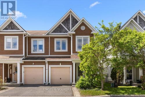 348 HILLSBORO PRIVATE  Ottawa, ON K2M 3B1